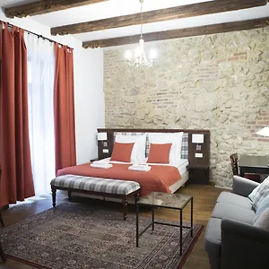 Golebia 8 Aparthotel