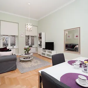 Friendly - Downtown Apartament