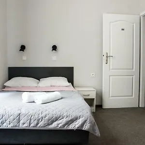 Peregrinus & Hostel
